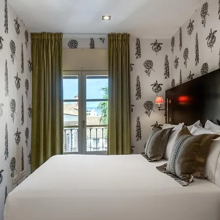 Larios Hotel