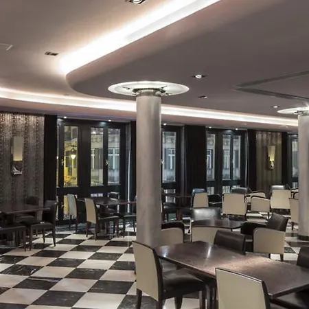 拉里奥斯室友酒店 酒店 4*